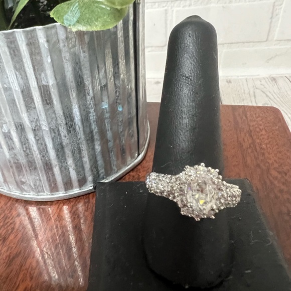 Sterling Silver Ring With Clean Stone .925 Signed NC Women Size 10 Oval - Picture 12 of 16